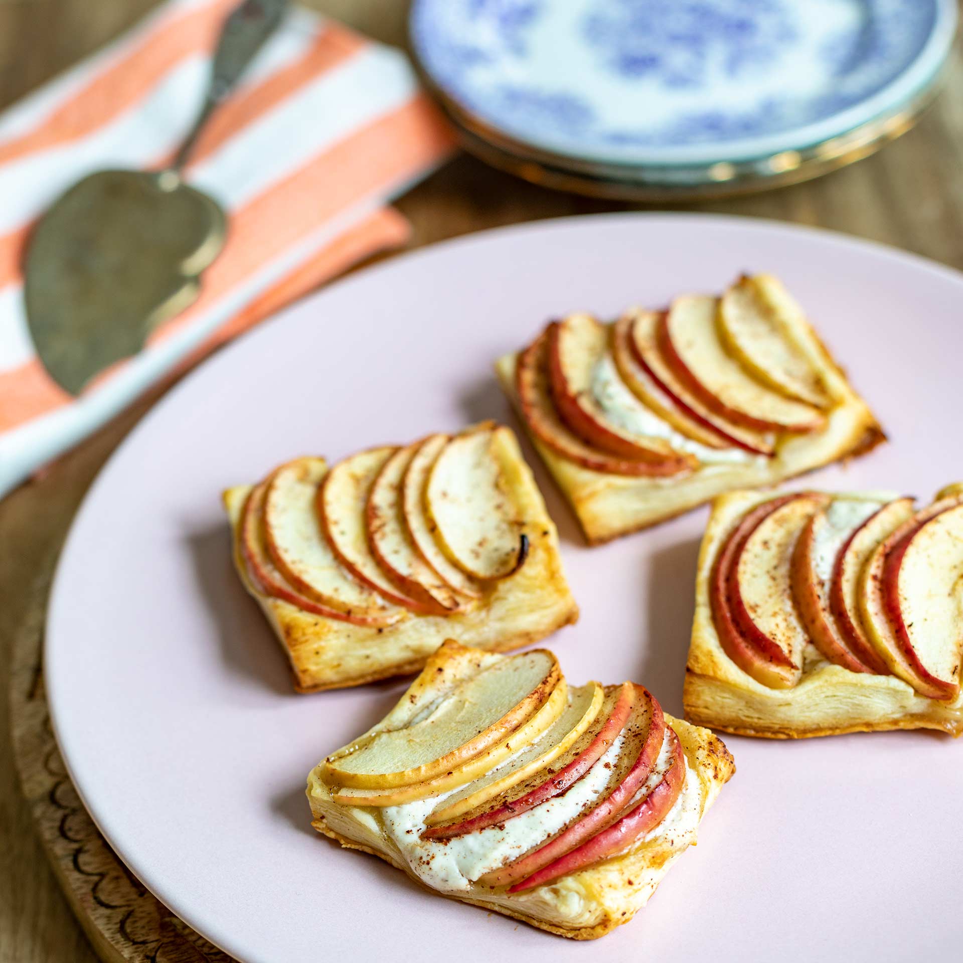 SteviaSweet | Apple galettes